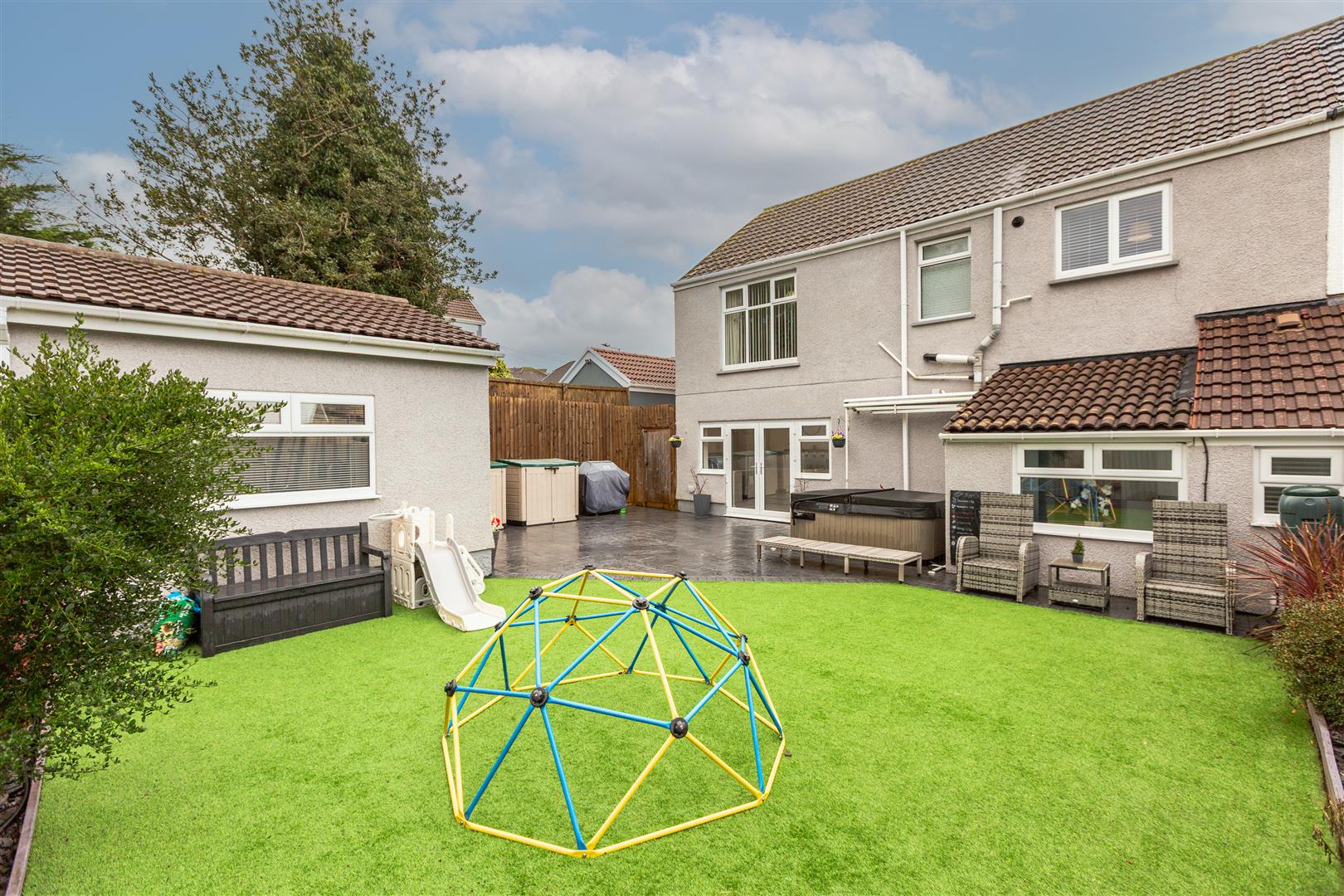 Pentregethin Road, Gendros, Swansea, SA5 8AW